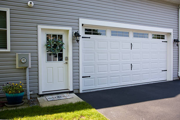 24/7 Emergency Garage Door Panel Replacement experts in Conyngham, PA
